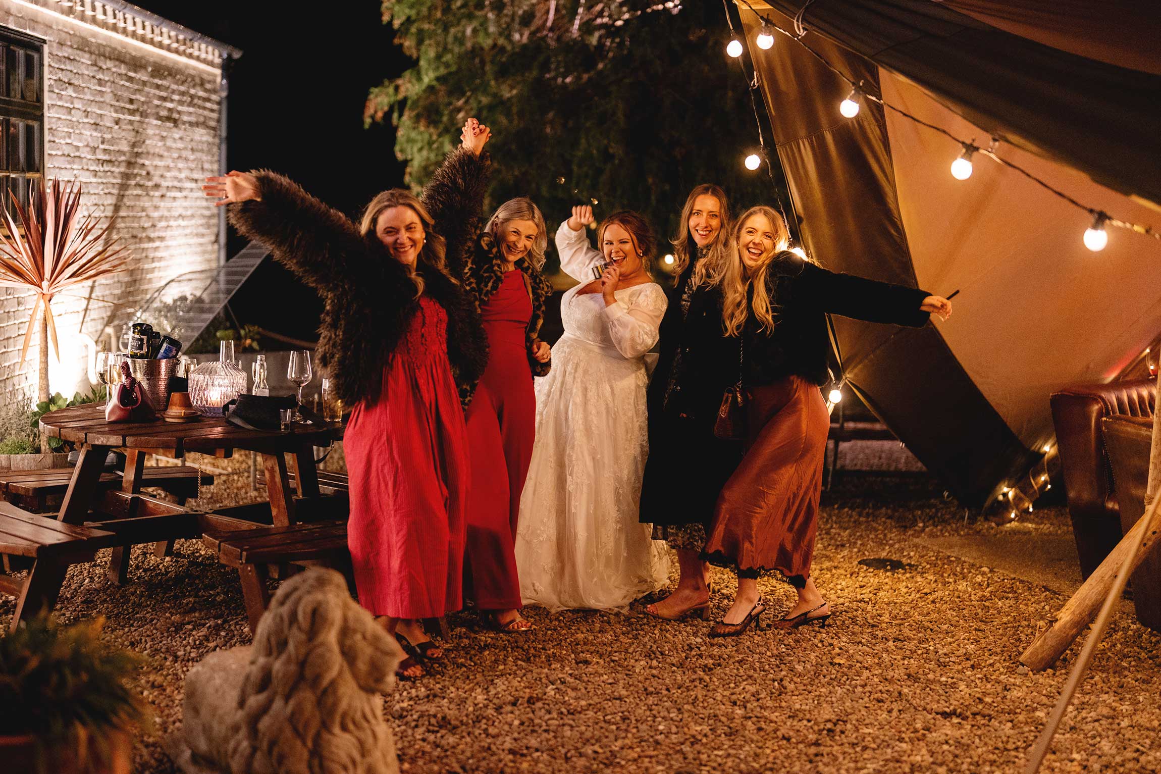 wheatacre-white-lion-wedding-photography-norfolk0368.jpg